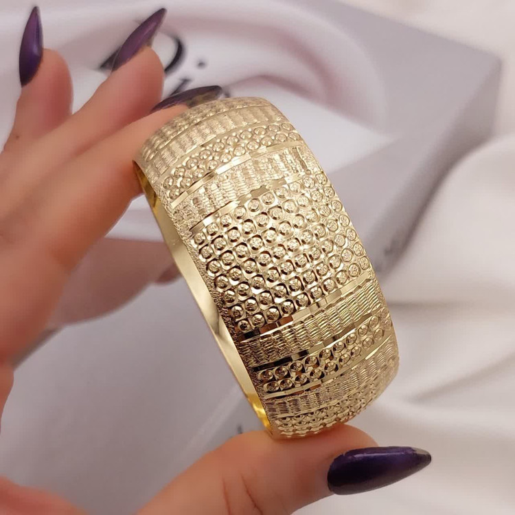 تکپوش ۳ سانتی طرح طلا با طراحی ویترینی