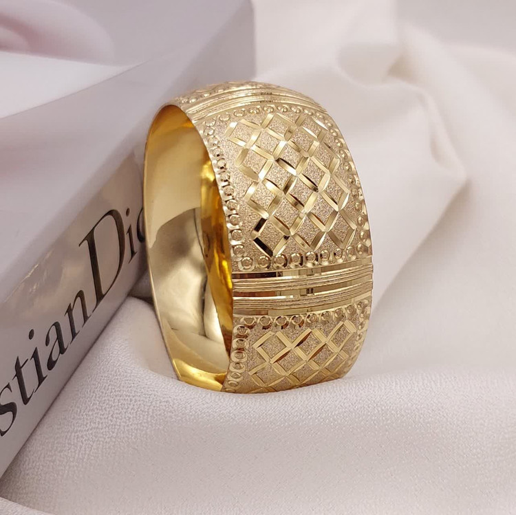 تکپوش ۳ سانتی طرح طلا با طراحی چندبافتی