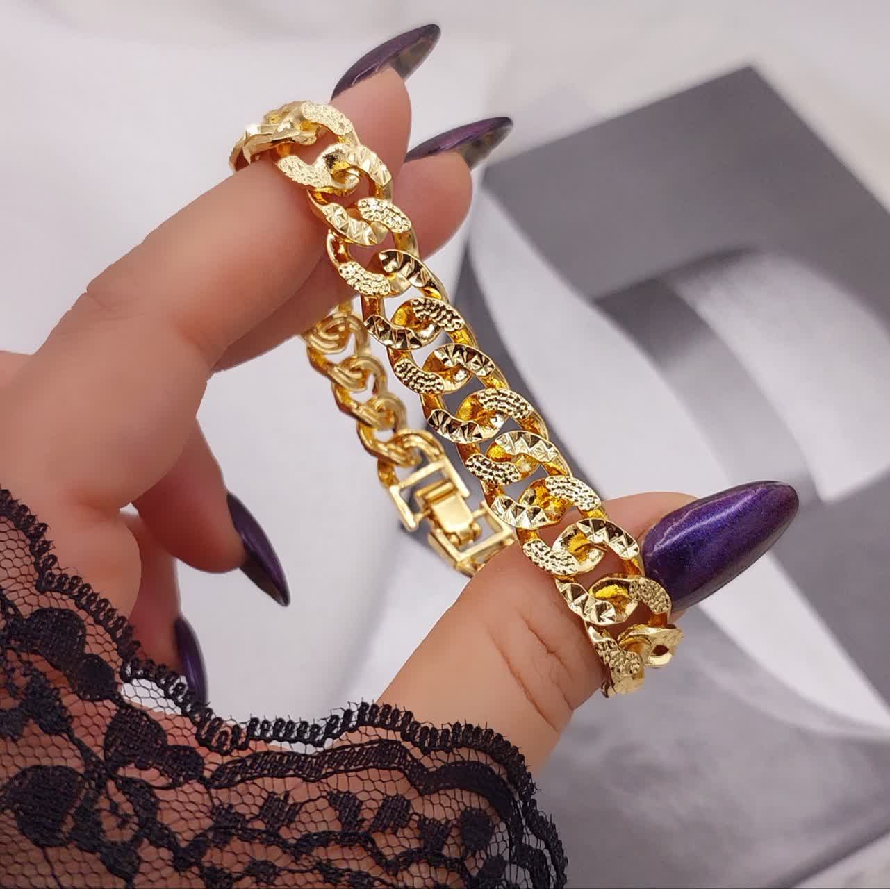 دستبند طرح طلا زنانه کارتیر پهن CityGold