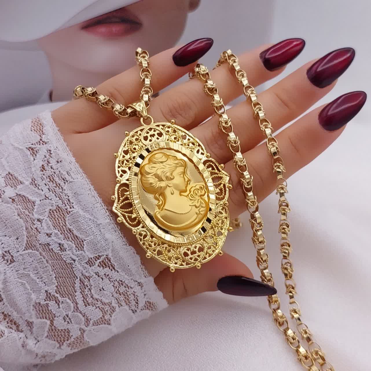 گردنبند طرح طلا زنانه May Dear مدل بلند