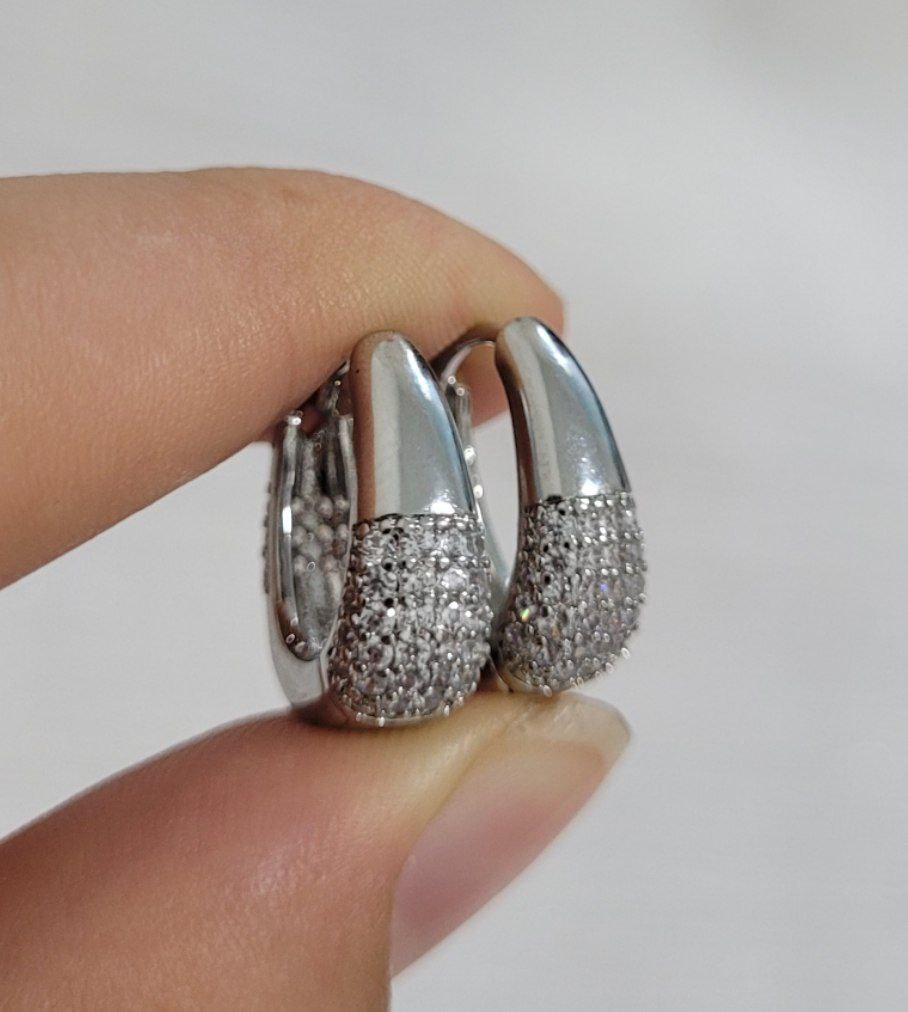 گوشواره حلقهای نگیندار بدلیجات رستا