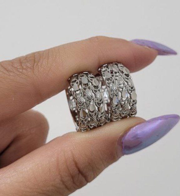 گوشواره طرح دار زنانه