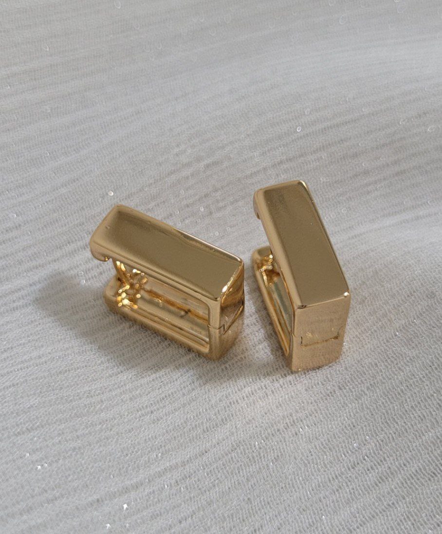 گوشواره حلقهای ساده برای استفاده روزمره