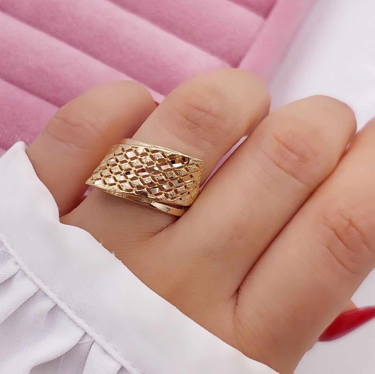 انگشتر طلاروس مشبک پولکی پهن