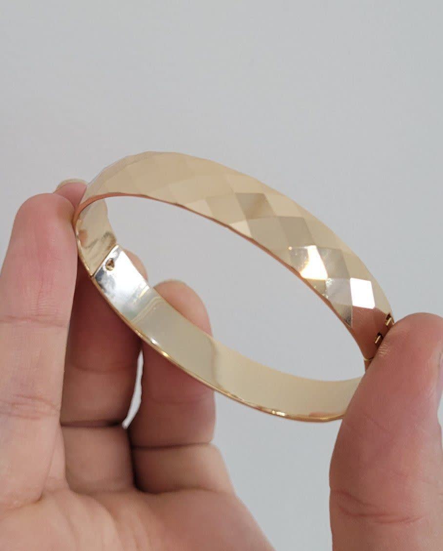 دستبند کارتیه چفتی | فرم باریک و صیقلی