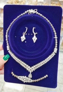 سرویس جواهری زنانه استیل نقرهای پرنس طرح گل آویز چهار تکه