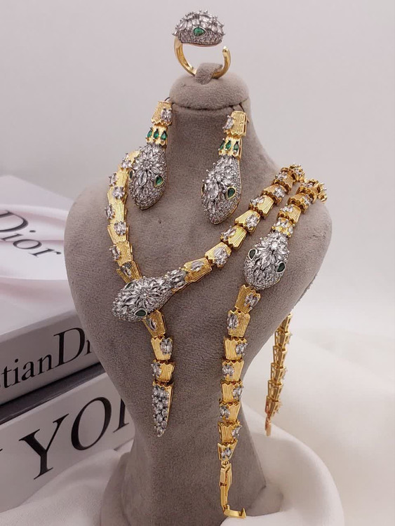 سرویس جواهری برند پرنس با طراحی دو رنگ و نگینهای اتریشی درخشان بدون حساسیت