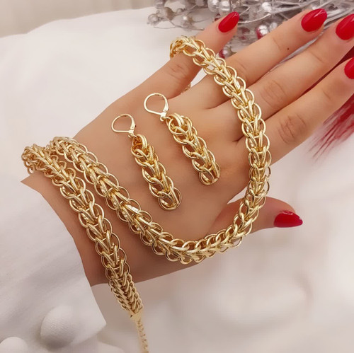 سرویس حلقهای طرح طلا زنانه برند شین مدل حلقه ای فشرده اول