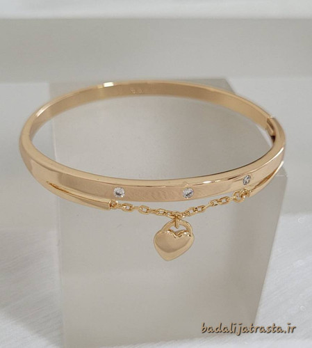 دستبند چفتی زنانه ژوپینگ مدل آویز قلب نگیندار