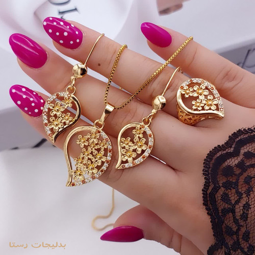 نیمست انگشتردار زنانه برند H_M با فرم اشکی و گلهای برجسته