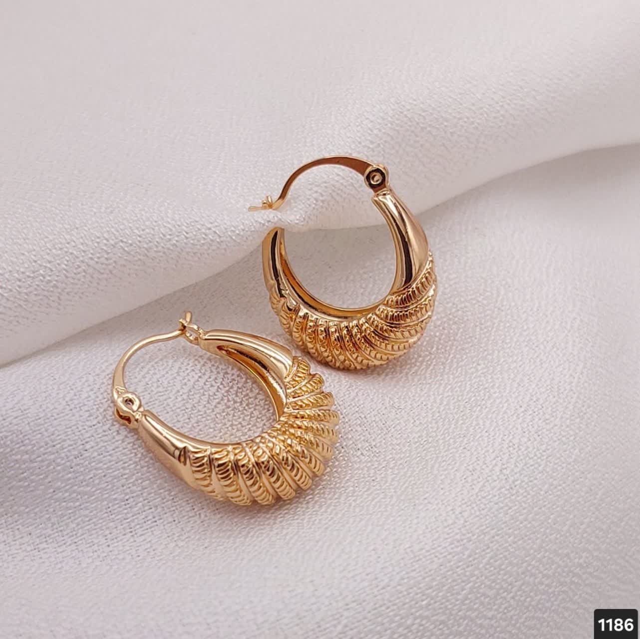 گوشواره ژوپینگ اصل مدل ساناز کد ۱۱۸۶ با آبکاری طلا و طراحی درشت و مجلسی