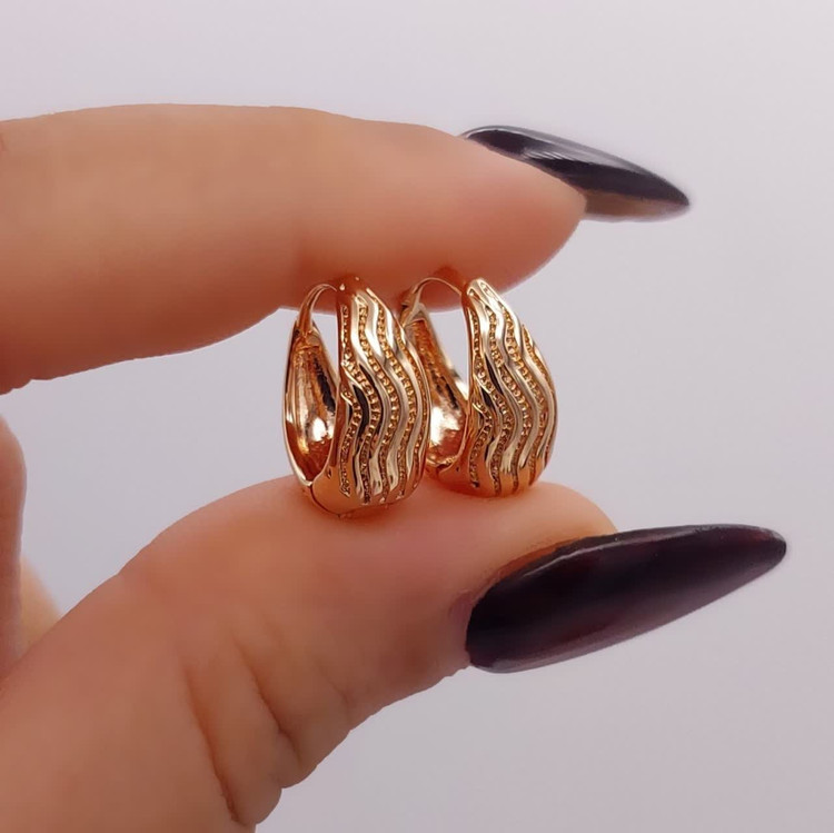 گوشواره ژوپینگ اصل مدل شبنم کد ۱۱۷۶ با آبکاری طلا و طراحی خاص و ظریف زنانه