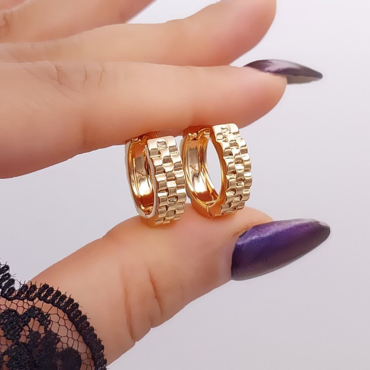 گوشواره ژوپینگ اصل مدل تراشدار کد ۱۱۶۶ با طراحی منحصربهفرد و درخشش خیرهکننده