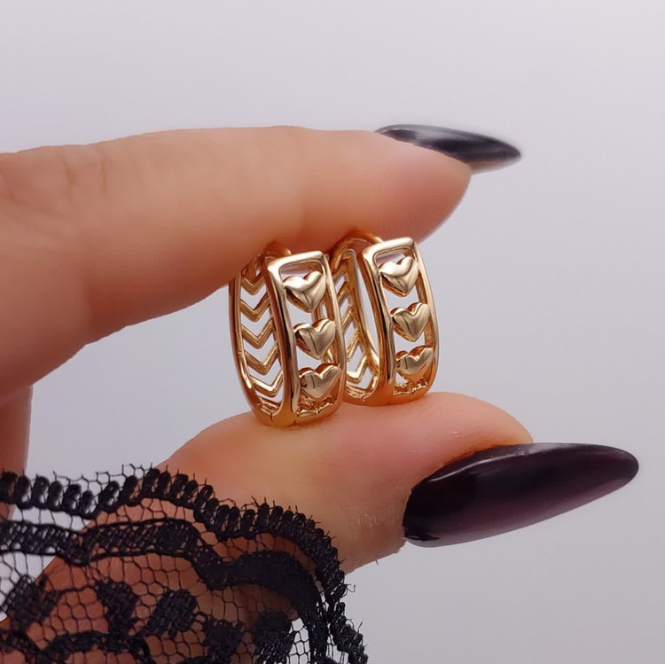 نمایی از ۵ مدل متنوع گوشواره ژوپینگ طرح حنانه، انتخابی شیک و خاص برای بانوان