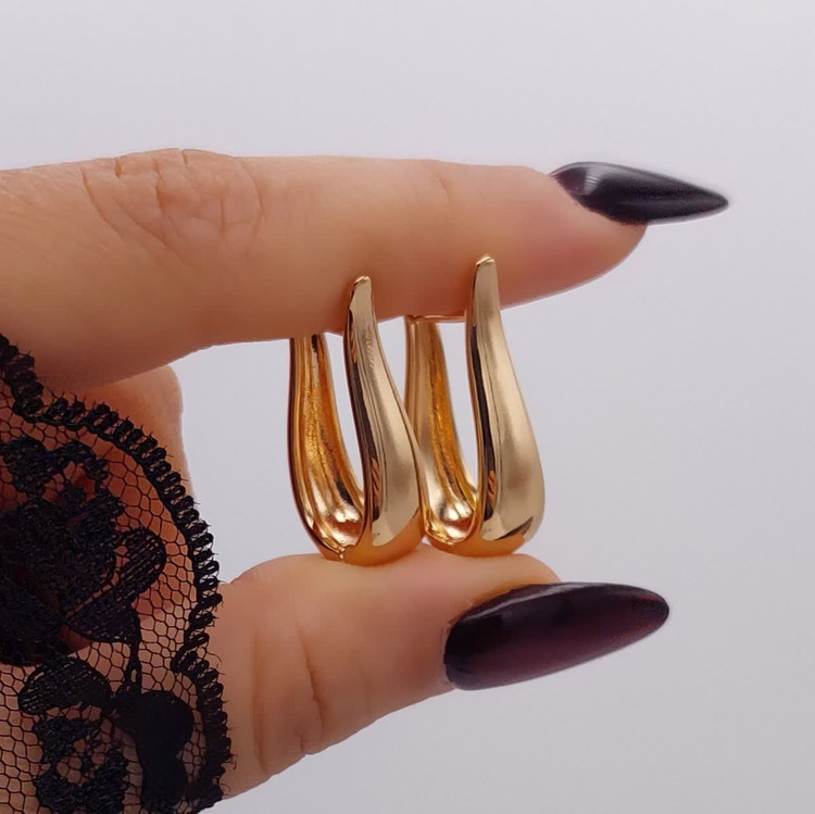 گوشواره شیک و خاص ژوپینگ مدل رستا ضد حساسیت مناسب برای استایلهای مجلسی و روزمره