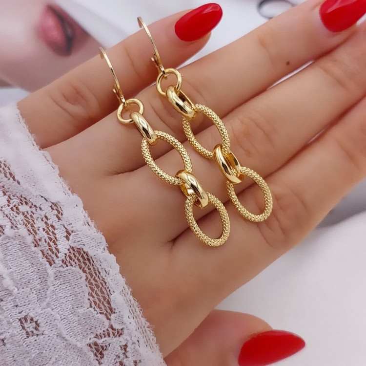 گوشواره حلقهای طرح طلا زنانه برند شین کد ۱۱۱۱ با طراحی شیک و رنگ طلایی جذاب
