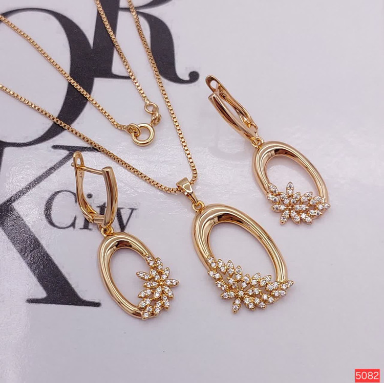 نیم ست ژوپینگ اصل زنانه طرح گل کد ۵۰۸۲ با طراحی ظریف و درخشان