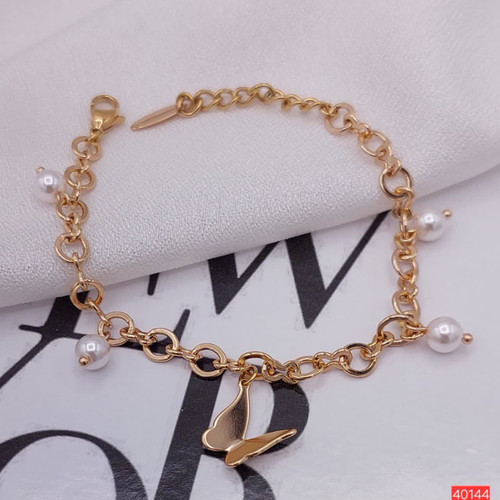1. دستبند ژوپینگ اصل زنانه با آویز پروانه با آبکاری طلای لوکس و طراحی بسیار ظریف کد 40134 2. خرید دستبند مارک ژوپینگ رنگ ثابت مدل پروانه کد 40134 از فروشگاه بدلیجات رستا 3. دستبند زنانه ژوپینگ آویز پروانه ضد حساسیت با کیفیت ساخت تضمین شده و درخشش خیرهکنند
