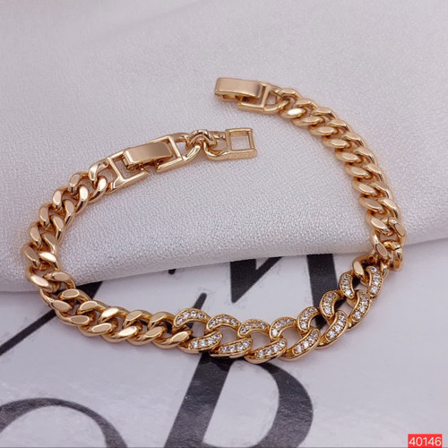 1. دستبند ژوپینگ اصل زنانه مدل شبنم با آبکاری طلا و طراحی بسیار ظریف کد 40146 2. خرید دستبند مارک ژوپینگ رنگ ثابت مدل شبنم کد 40146 از فروشگاه آنلاین بدلیجات رستا 3. دستبند دخترانه ژوپینگ مدل شبنم ضد حساسیت با کیفیت ساخت تضمین شده و درخشش خیرهکننده
